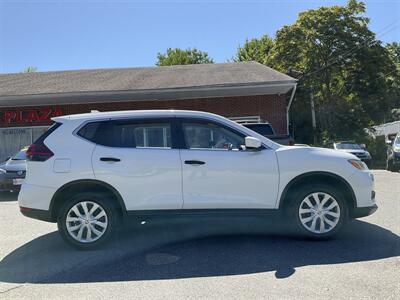 2019 Nissan Rogue SV   - Photo 4 - Acton, MA 01720