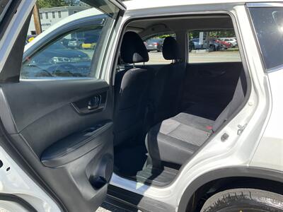 2019 Nissan Rogue SV   - Photo 14 - Acton, MA 01720
