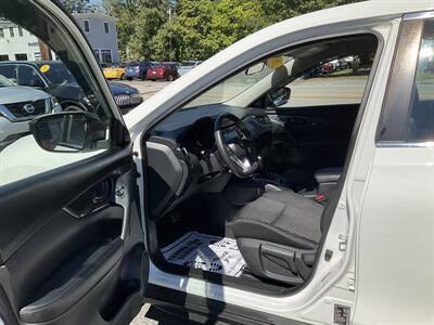 2019 Nissan Rogue SV   - Photo 16 - Acton, MA 01720
