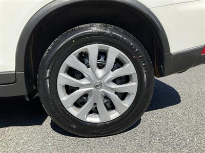 2019 Nissan Rogue SV   - Photo 9 - Acton, MA 01720