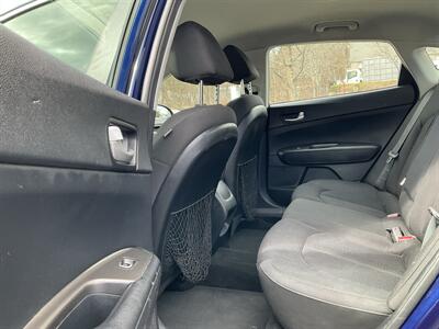 2019 Kia Optima LX   - Photo 12 - Acton, MA 01720