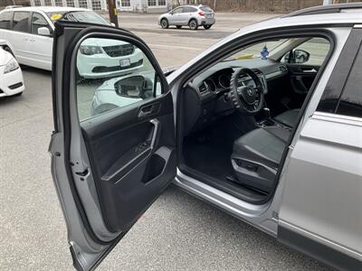 2020 Volkswagen Tiguan SE   - Photo 21 - Acton, MA 01720