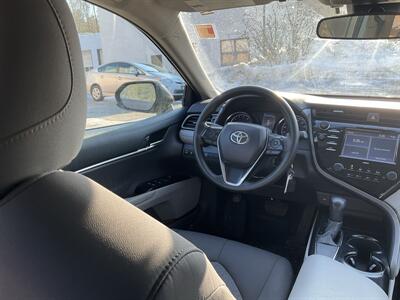 2020 Toyota Camry LE   - Photo 17 - Acton, MA 01720