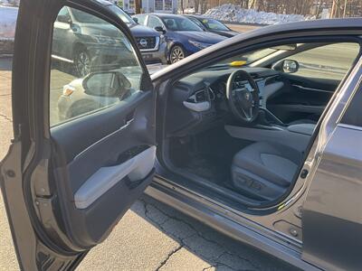 2020 Toyota Camry LE   - Photo 19 - Acton, MA 01720