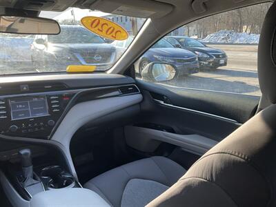 2020 Toyota Camry LE   - Photo 18 - Acton, MA 01720
