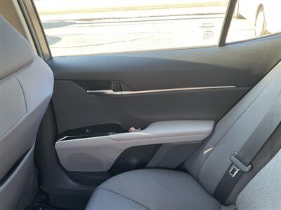 2020 Toyota Camry LE   - Photo 15 - Acton, MA 01720