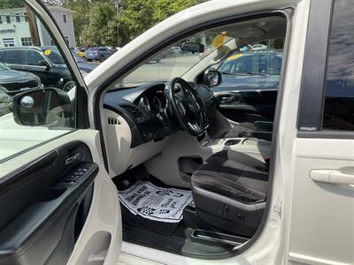 2013 Dodge Grand Caravan SXT   - Photo 23 - Acton, MA 01720