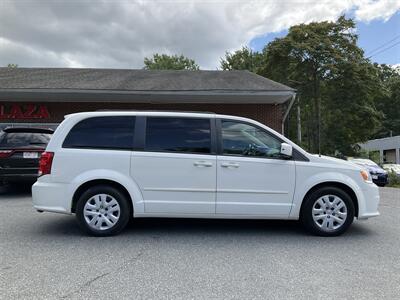 2013 Dodge Grand Caravan SXT   - Photo 4 - Acton, MA 01720