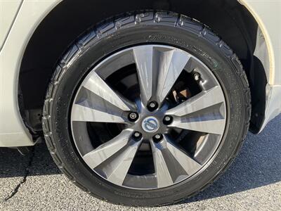 2014 Nissan LEAF SL   - Photo 9 - Acton, MA 01720