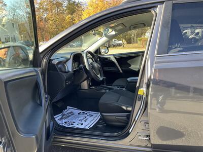 2015 Toyota RAV4 LE   - Photo 15 - Acton, MA 01720