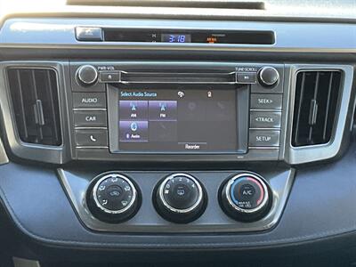 2015 Toyota RAV4 LE   - Photo 19 - Acton, MA 01720