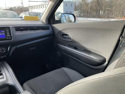 2019 Honda HR-V LX   - Photo 13 - Acton, MA 01720