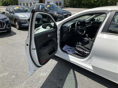 2020 Kia Forte LXS   - Photo 21 - Acton, MA 01720