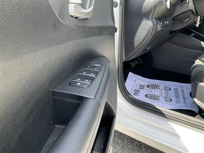 2020 Kia Forte LXS   - Photo 22 - Acton, MA 01720