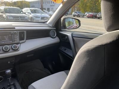 2015 Toyota RAV4 LE   - Photo 12 - Acton, MA 01720