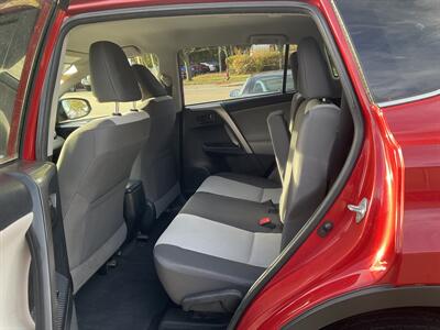 2015 Toyota RAV4 LE   - Photo 10 - Acton, MA 01720