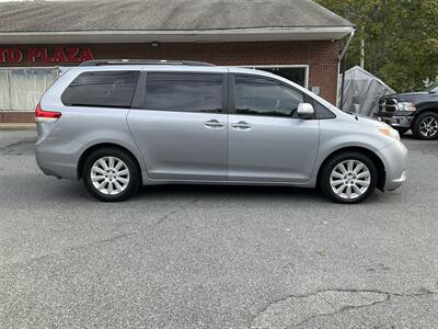 2013 Toyota Sienna Limited 7-Passenger - Photo 4 - Acton, MA 01720
