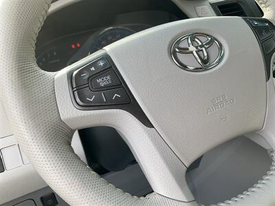 2013 Toyota Sienna Limited 7-Passenger - Photo 25 - Acton, MA 01720