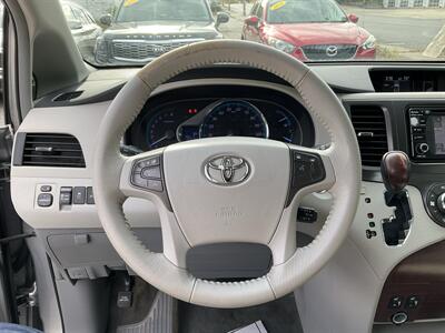 2013 Toyota Sienna Limited 7-Passenger - Photo 24 - Acton, MA 01720
