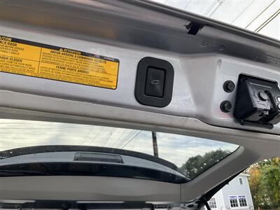 2013 Toyota Sienna Limited 7-Passenger - Photo 13 - Acton, MA 01720