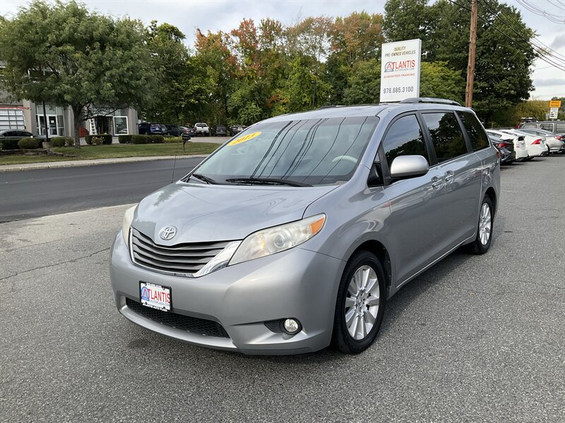 2013 Toyota Sienna Limited 7-Passenger   - Photo 1 - Acton, MA 01720