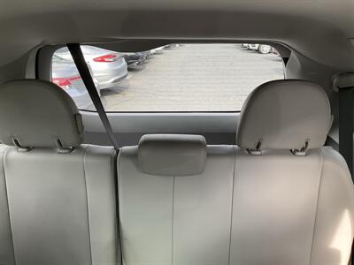 2013 Toyota Sienna Limited 7-Passenger - Photo 15 - Acton, MA 01720