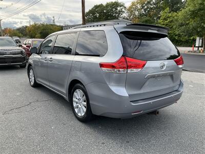 2013 Toyota Sienna Limited 7-Passenger - Photo 7 - Acton, MA 01720