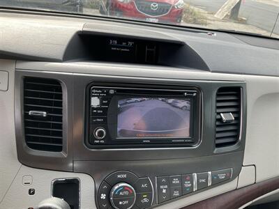 2013 Toyota Sienna Limited 7-Passenger - Photo 30 - Acton, MA 01720