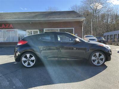 2017 Hyundai VELOSTER Value Edition - Photo 4 - Acton, MA 01720