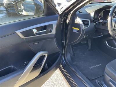 2017 Hyundai VELOSTER Value Edition - Photo 17 - Acton, MA 01720