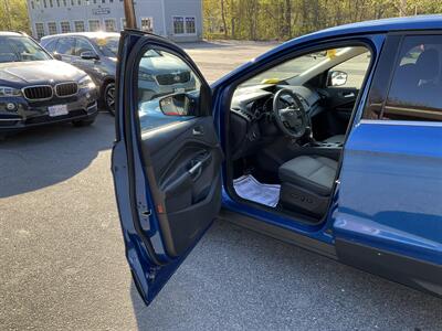 2017 Ford Escape SE   - Photo 19 - Acton, MA 01720