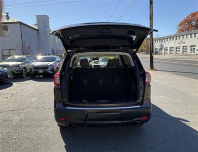 2021 Subaru Ascent Premium 7-Passenger   - Photo 12 - Acton, MA 01720