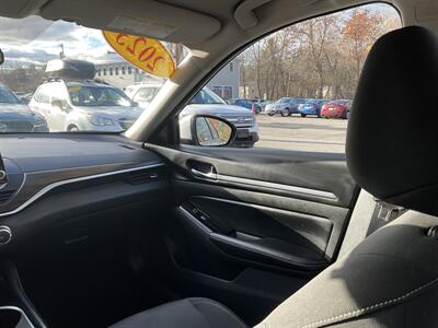 2023 Nissan Altima 2.5 SV   - Photo 16 - Acton, MA 01720