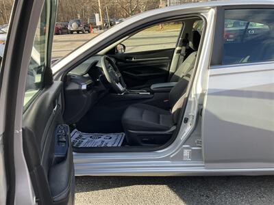 2023 Nissan Altima 2.5 SV   - Photo 18 - Acton, MA 01720
