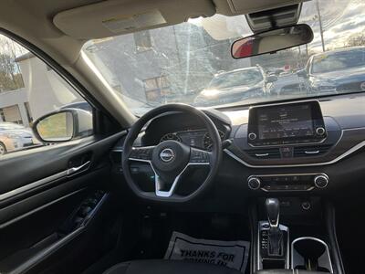 2023 Nissan Altima 2.5 SV   - Photo 17 - Acton, MA 01720