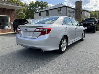 2014 Toyota Camry Hybrid SE   - Photo 5 - Acton, MA 01720