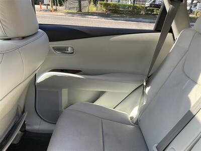 2010 Lexus RX 350   - Photo 16 - Acton, MA 01720