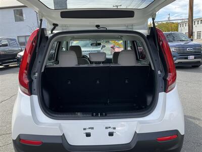 2021 Kia Soul LX   - Photo 12 - Acton, MA 01720