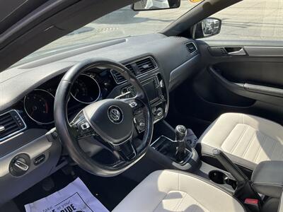2016 Volkswagen Jetta 1.8T Sport   - Photo 17 - Acton, MA 01720