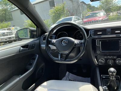 2016 Volkswagen Jetta 1.8T Sport   - Photo 15 - Acton, MA 01720
