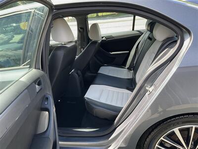 2016 Volkswagen Jetta 1.8T Sport   - Photo 12 - Acton, MA 01720