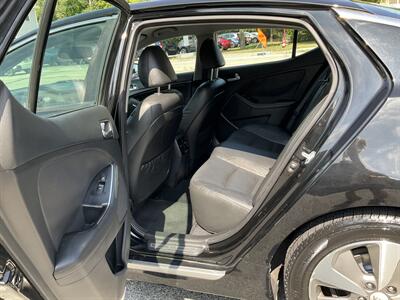 2015 Kia Optima Hybrid EX   - Photo 13 - Acton, MA 01720