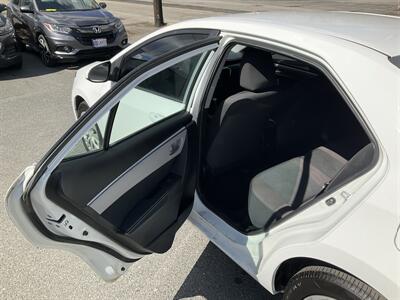 2018 Toyota Corolla LE   - Photo 13 - Acton, MA 01720