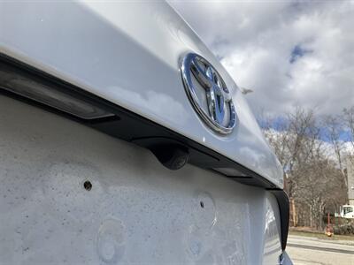 2018 Toyota Corolla LE   - Photo 10 - Acton, MA 01720