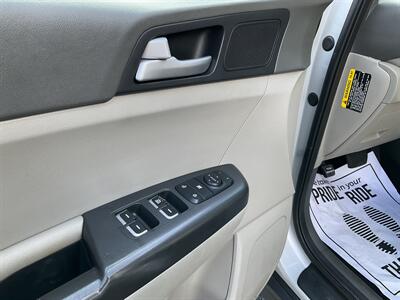 2018 Kia Sportage LX   - Photo 16 - Acton, MA 01720