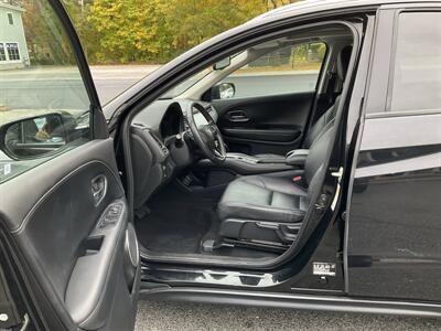 2017 Honda HR-V EX-L w/Navi   - Photo 12 - Acton, MA 01720