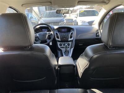 2014 Ford Focus SE - Photo 12 - Acton, MA 01720