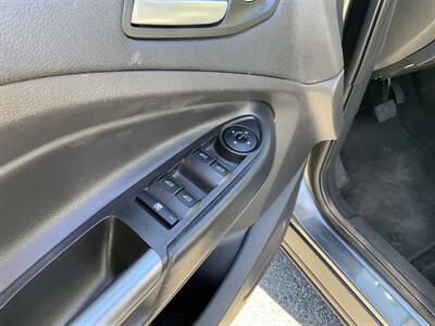 2018 Ford Escape SE   - Photo 17 - Acton, MA 01720