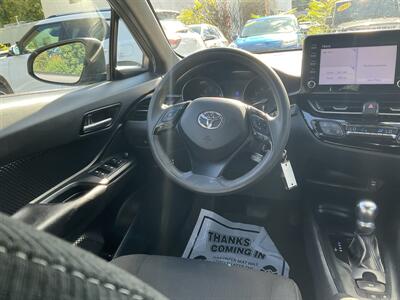 2019 Toyota C-HR LE   - Photo 15 - Acton, MA 01720