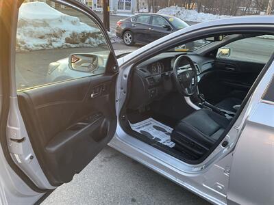2013 Honda Accord EX-L   - Photo 17 - Acton, MA 01720
